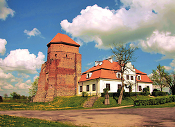 Zamek w Liwie od frontu