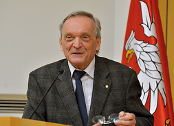 prof. Hubert Izdebski