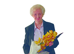 Lucyna Wasilewska z Michałowic z kwiatami
