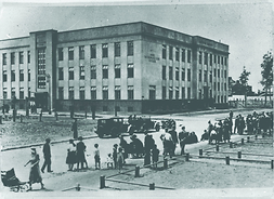 budynek na zdjęciu archiwalnym