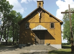 elewacja drewnianego kościoła
