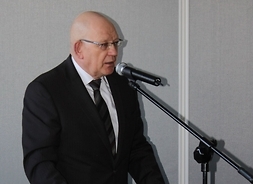 Przed uczestnikami spotkania wystąpił Sekretarz Województwa – Dyrektor Urzędu Waldemar Kuliński