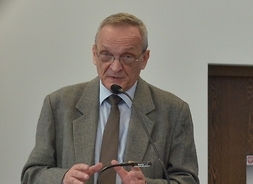 prof. dr hab. Hubert Izdebski