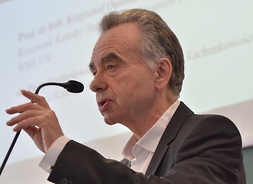 prof. dr hab. Krzysztof Opolski