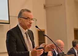 prof. dr hab. Krzysztof Opolski