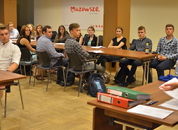 Grupa studentów rozpoczynająca lipcowe praktyki w urzędzie marszałkowskim