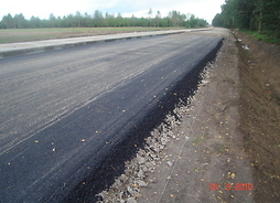Modernizacja drogi w okolicy miejscowoścoi Poniatowo