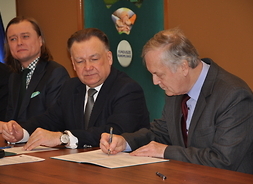 umowę podpisuje wójt gminy Grudusk