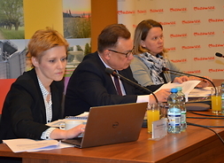 marszałek Adam Struzik oraz przedstwiciele Departamentu Rozwoju Regionalnego i Funduszy Europejskich