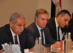 minister handlu i przemysłu w rządzie Arabskiej Republiki Egiptu Tarek Kabil oraz przedstawiciele egipskiego ministerstwa handlu