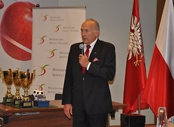 Zbigniew Pacelt podczas swojej przemowy.