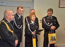 Członkowie OSP Rybno oraz Powiatowej Państwowej Straży Pożarnej w Wyszkowie.