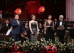 na scenie stoją Adam Struzik, Iwona Wujastyk, Agata Konarska i Ryszard Rembiszewski