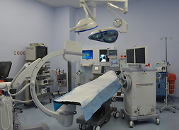 sala operacyjna wraz z wyposażeniem w Centrum Attis