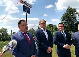 marszałek Adam Struzik, burmistrz Piotr Osiecki i radny Adam Orliński
