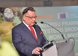 przemópwienie inauguracyjne podczas konferencji otwierającej Green Week w Warszawie wygłasza marszałek Adam Struzik