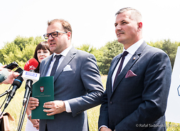 Prezydent Radomia Radosław Wikowski wraz z Wicemraszałkiem Rafałem Rajkowskim
