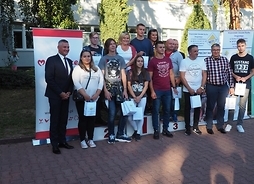współne zdjęcie przedstawicieli samorządu Mazowsza z uczestnikami imprezy