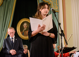 dyrektor Fundacji Krystyny Jandy Na Rzecz Kultury Alicja Przerazińska odbiera nagrodę w imieniu Krystyny Jandy