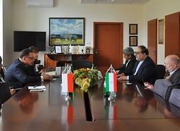 Delegacja Iranu i delegacja Mazowsza w czasie rozmów