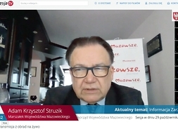 Stop-klatka z ekranu laptopa podczas obrad sesji zdalnej - twarz marszałka Adama Struzika