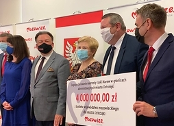 Samorządowcy z czekiem na 4 mln zł