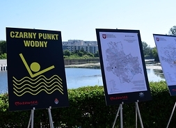 Tablice informacyjne pokazujące lokalizację niebezpiecznych miejsc wodnych
