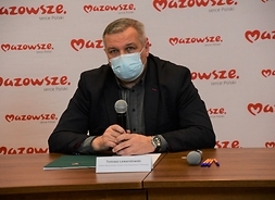 Tomasz Lewandowski przemawia
